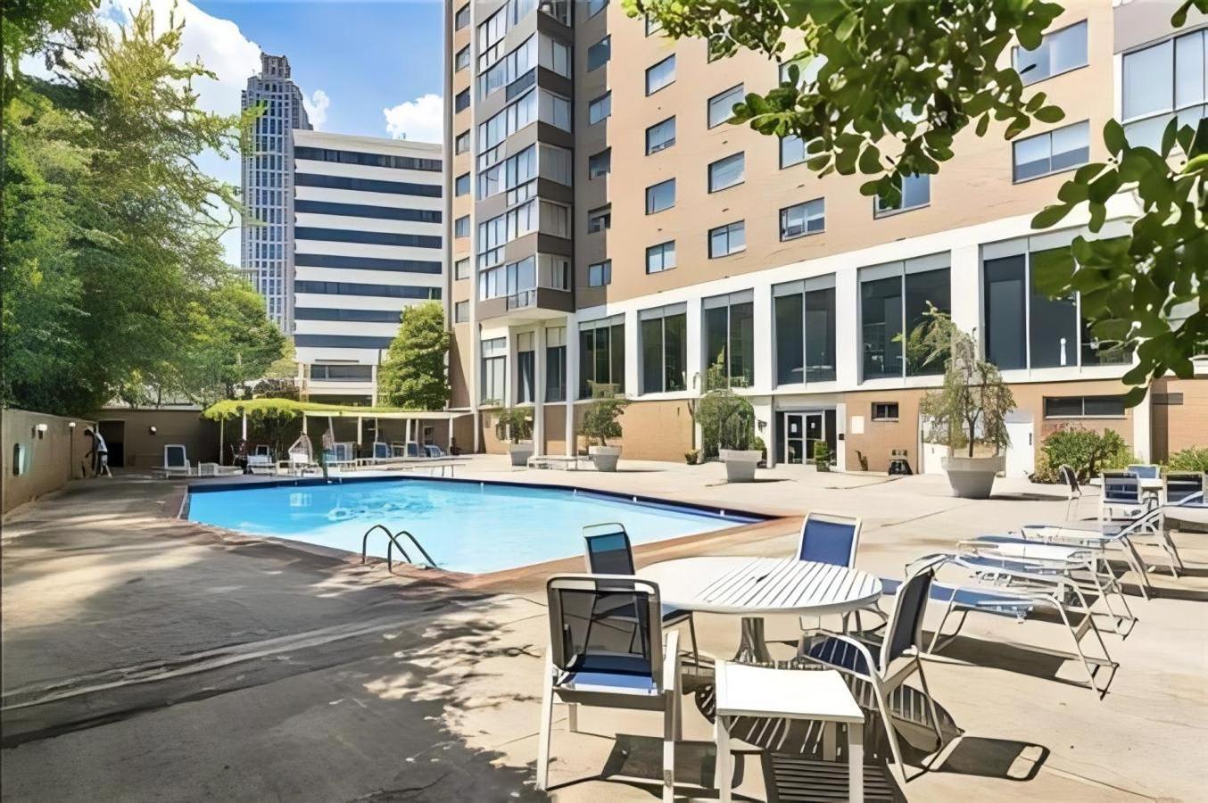 Holiday home Atl Downtown 2br King Bed Free Parking Lm1908 Atlanta
